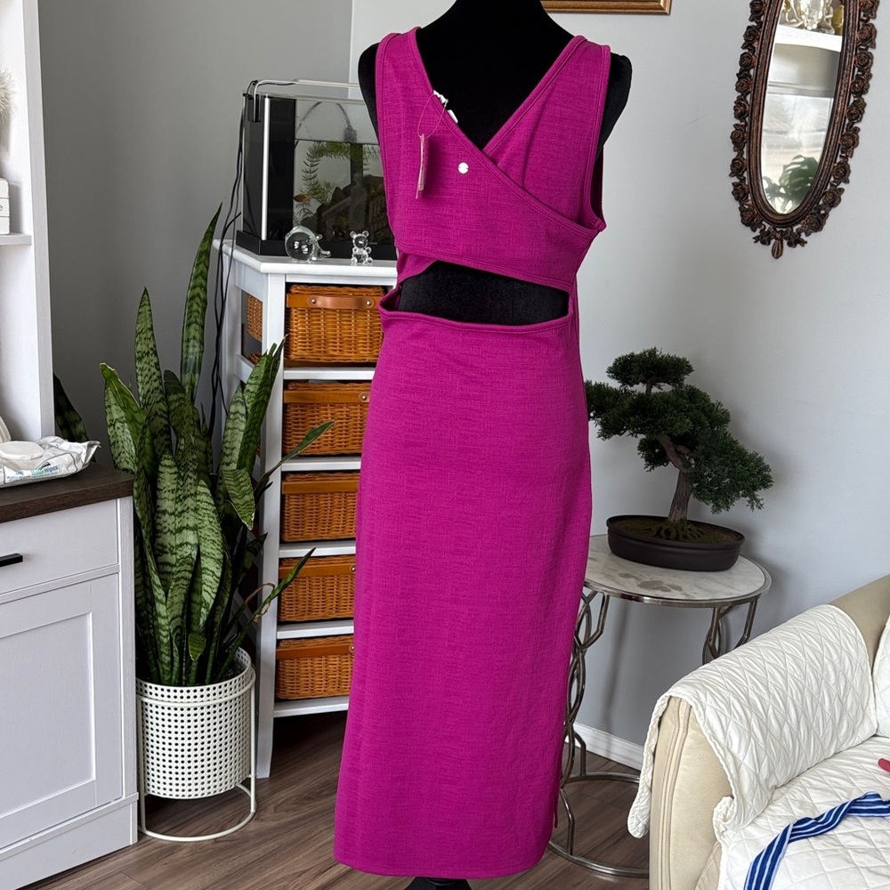 Roxy Magenta Sleeveless Maxi Dress - Picture 4 of 8